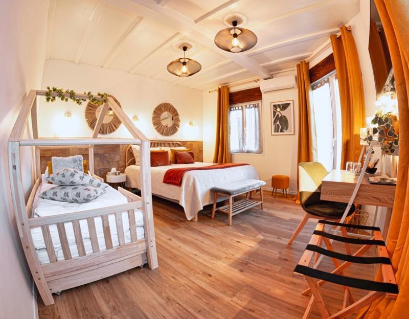 Hotel Des Dauphins Bourgoin-Jallieu Екстериор снимка